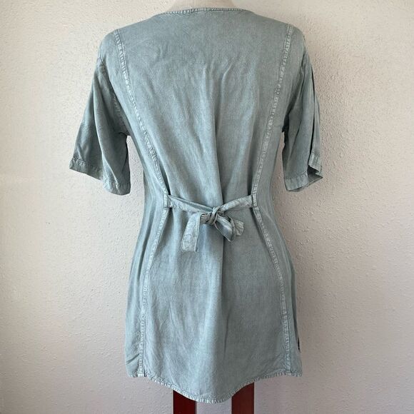 Cubicle Button Down Tunic Top Size S EUC - Picture 5 of 6